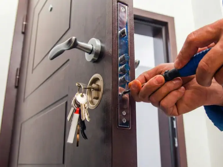 Porta blindada em Vitória – instalação e manutenção